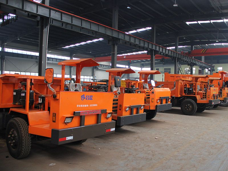 UQ-8T礦用運(yùn)輸車(chē)